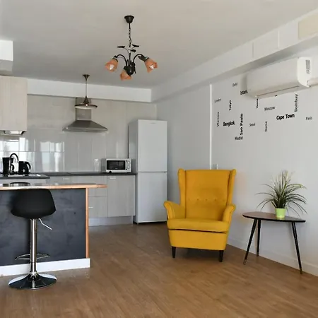 Flower 14 San Bartolomé